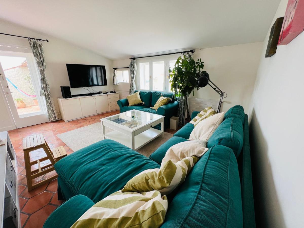 Penthouse Studio Privee Couple Ou Famille- La Maison Searle A تورتور المظهر الخارجي الصورة