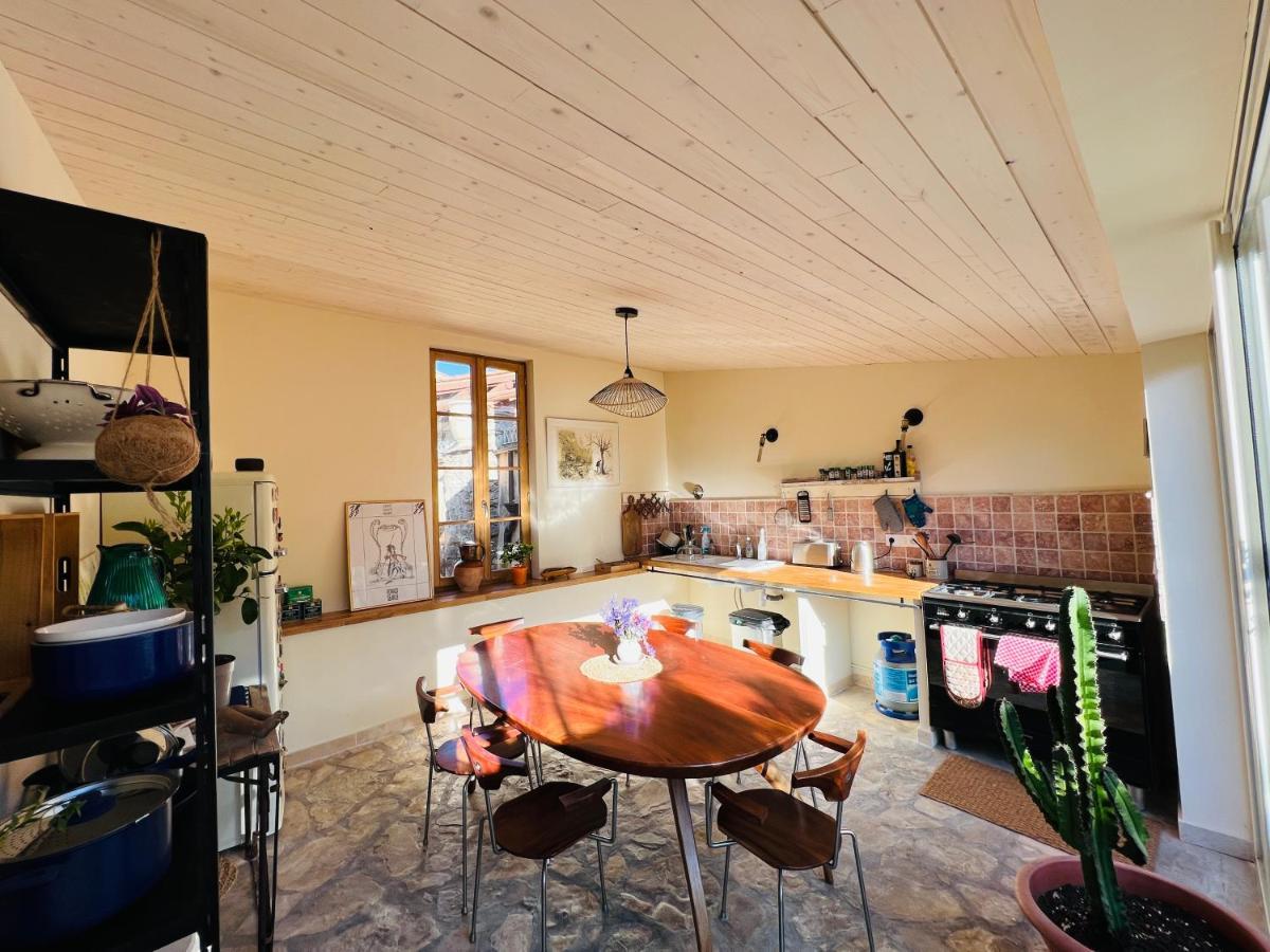 Penthouse Studio Privee Couple Ou Famille- La Maison Searle A تورتور المظهر الخارجي الصورة
